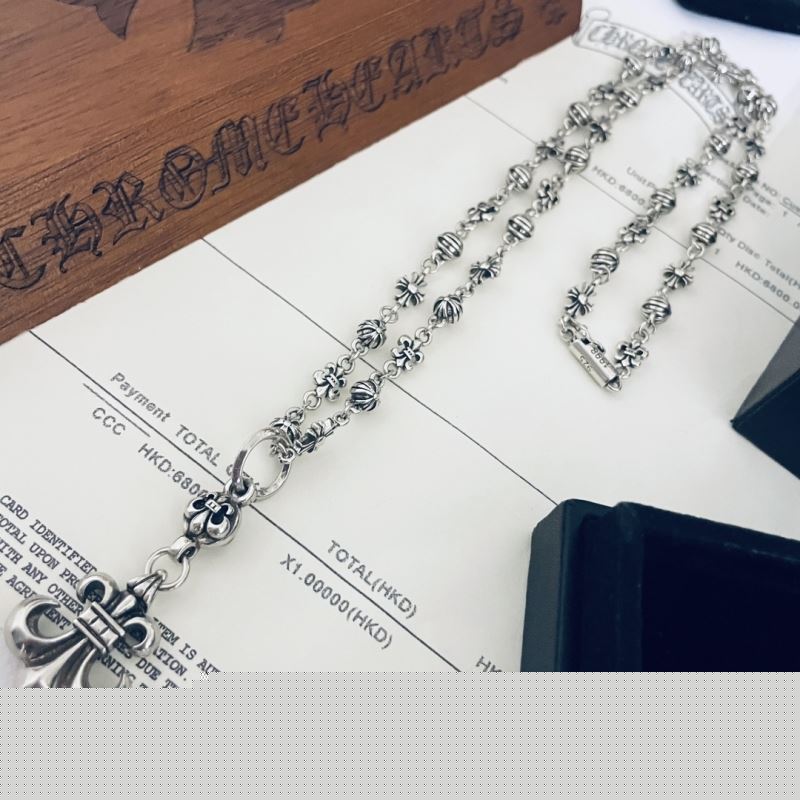 Ch**me He**ts necklaces